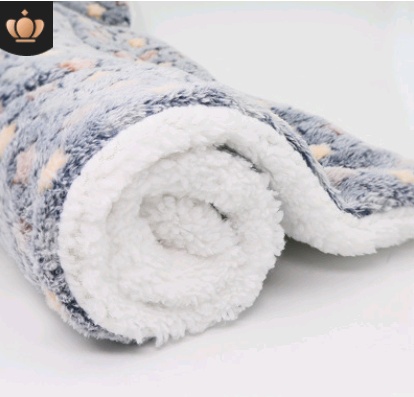 Cozy Cat & Dog Blanket – Multi-Purpose Pet Mat for Comfort